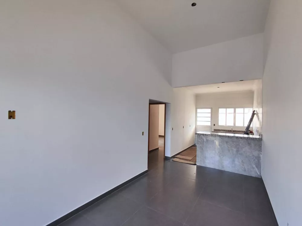 Casa à venda com 2 quartos, 200m² - Foto 8