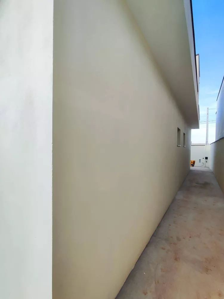 Casa à venda com 2 quartos, 200m² - Foto 3