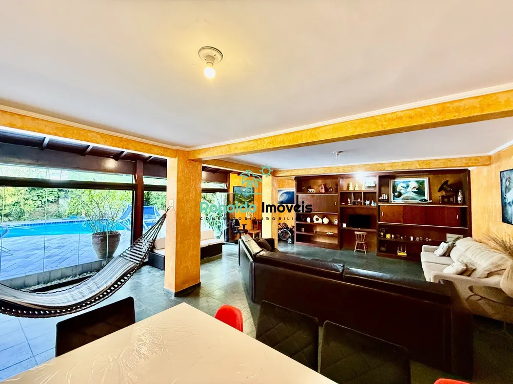 Casa, 5 quartos, 530 m² - Foto 1