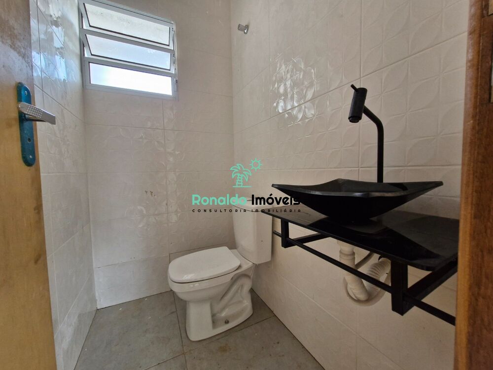 Casa à venda com 2 quartos, 105m² - Foto 2