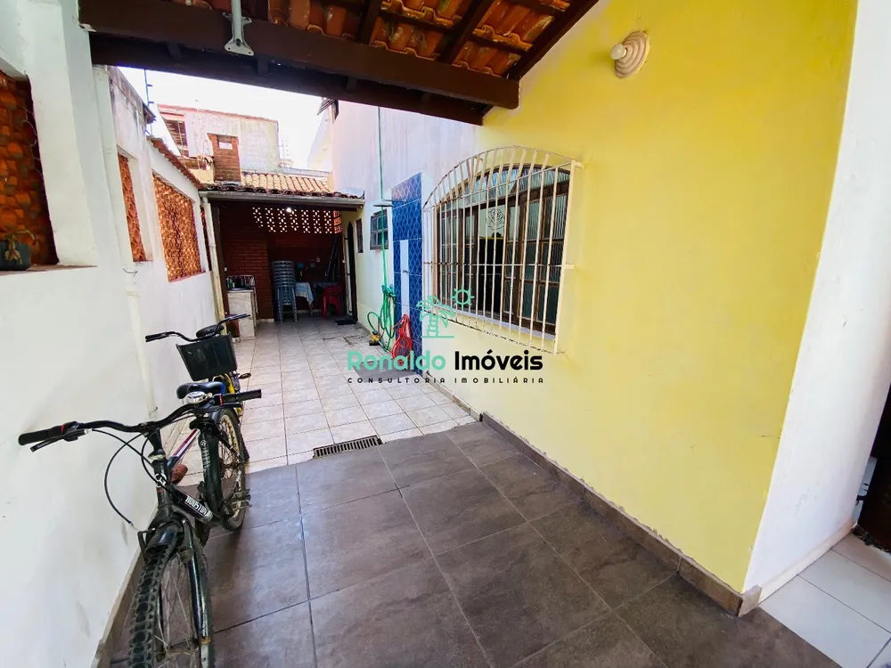 Casa, 3 quartos, 203 m² - Foto 2