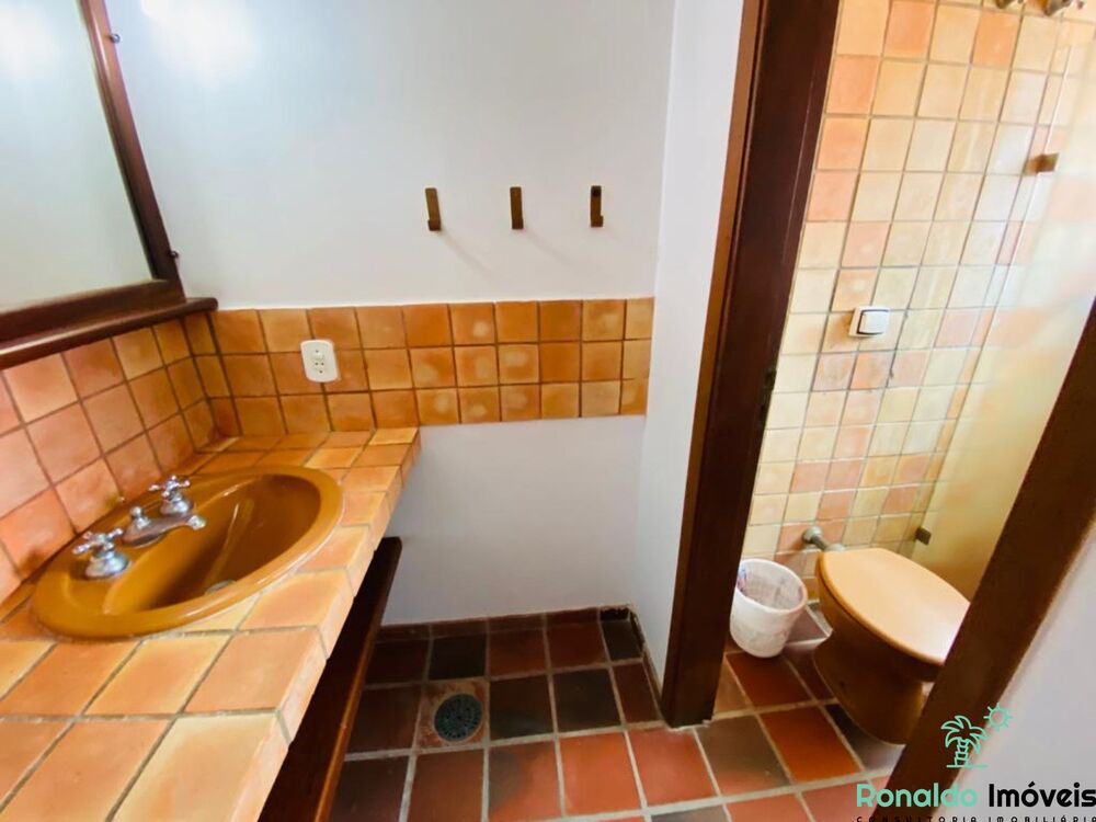 Casa à venda com 6 quartos, 271m² - Foto 10