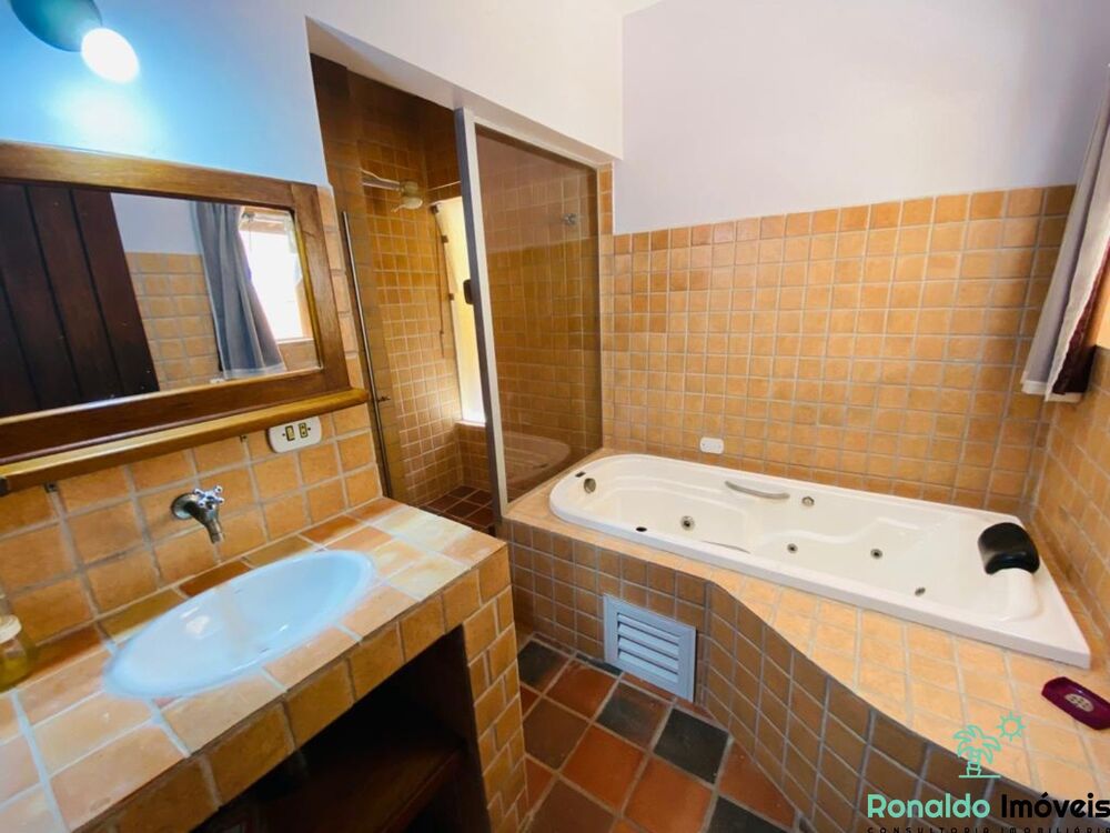 Casa à venda com 6 quartos, 271m² - Foto 5