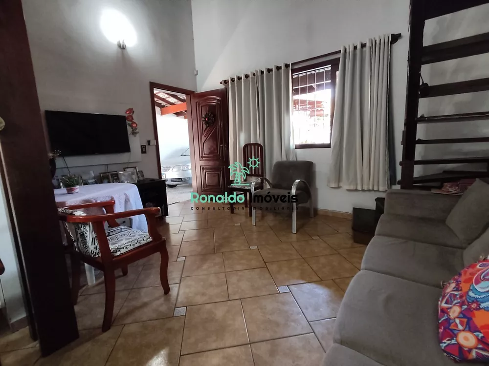 Casa à venda com 4 quartos, 130m² - Foto 2