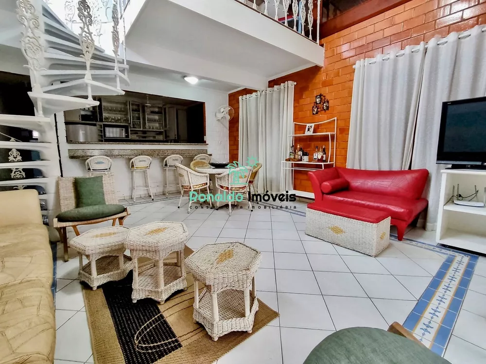 Casa à venda com 4 quartos, 187m² - Foto 1