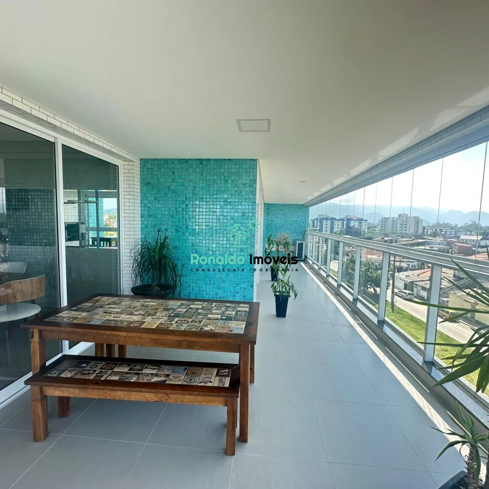 Apartamento, 3 quartos, 142 m² - Foto 2