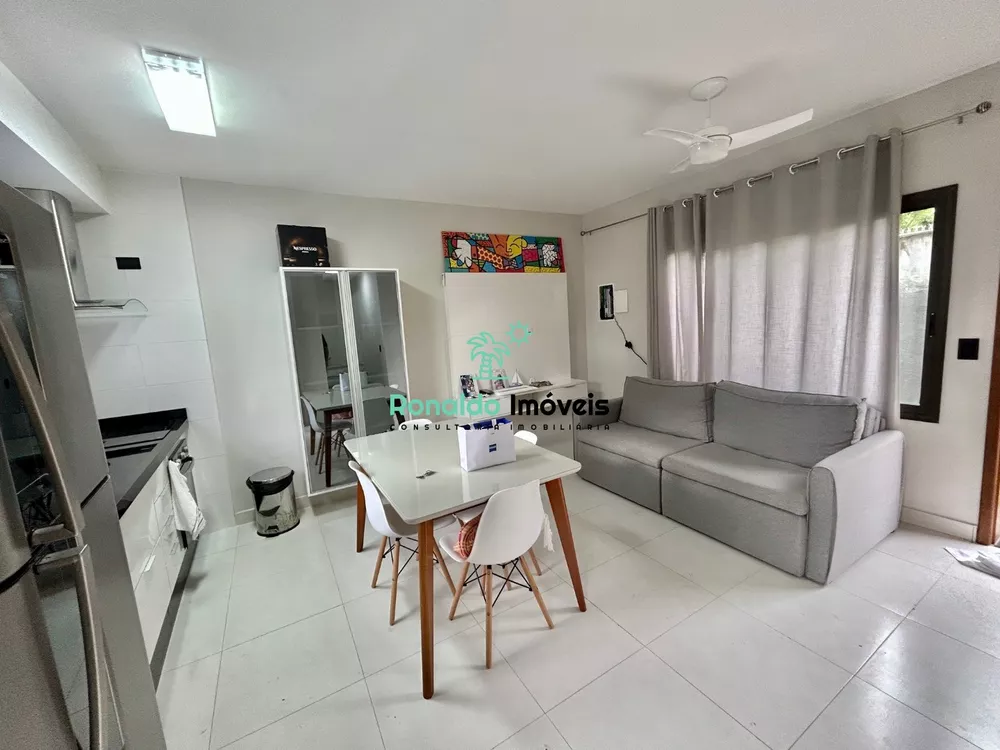 Casa à venda com 2 quartos, 77m² - Foto 1