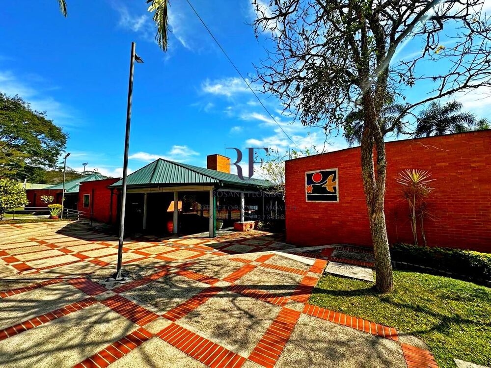 Casa de Condomínio à venda com 8 quartos, 772m² - Foto 12