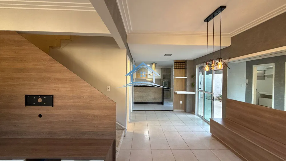 Casa, 3 quartos, 180 m² - Foto 2