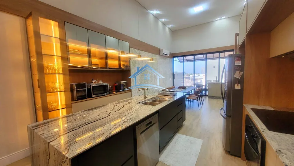 Casa, 4 quartos, 236 m² - Foto 2