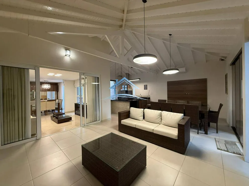 Casa, 3 quartos, 256 m² - Foto 3