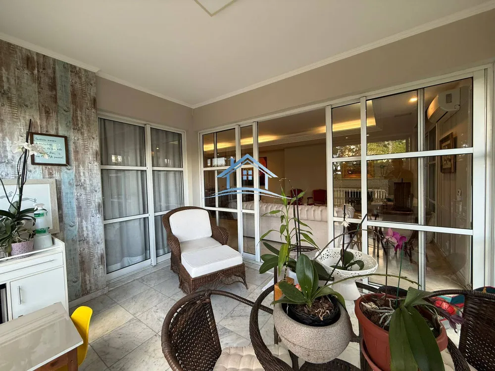 Apartamento, 3 quartos, 259 m² - Foto 1
