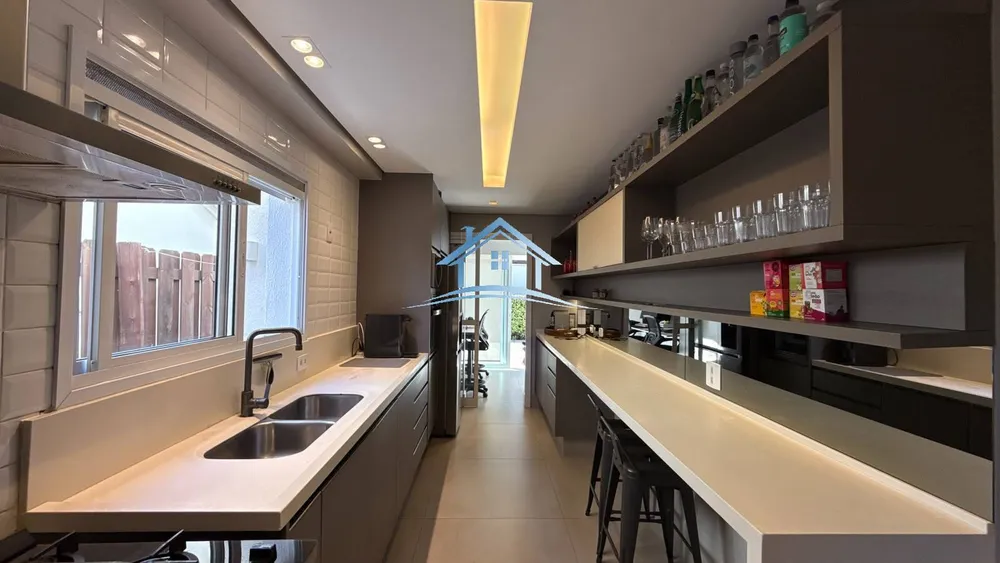 Casa, 3 quartos, 194 m² - Foto 2