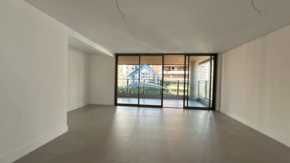 Apartamento, 3 quartos, 154 m² - Foto 2