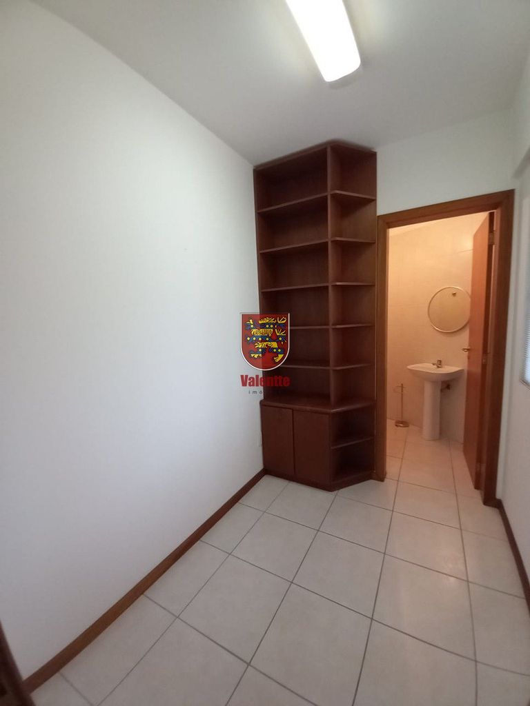 Apartamento à venda com 3 quartos, 136m² - Foto 18