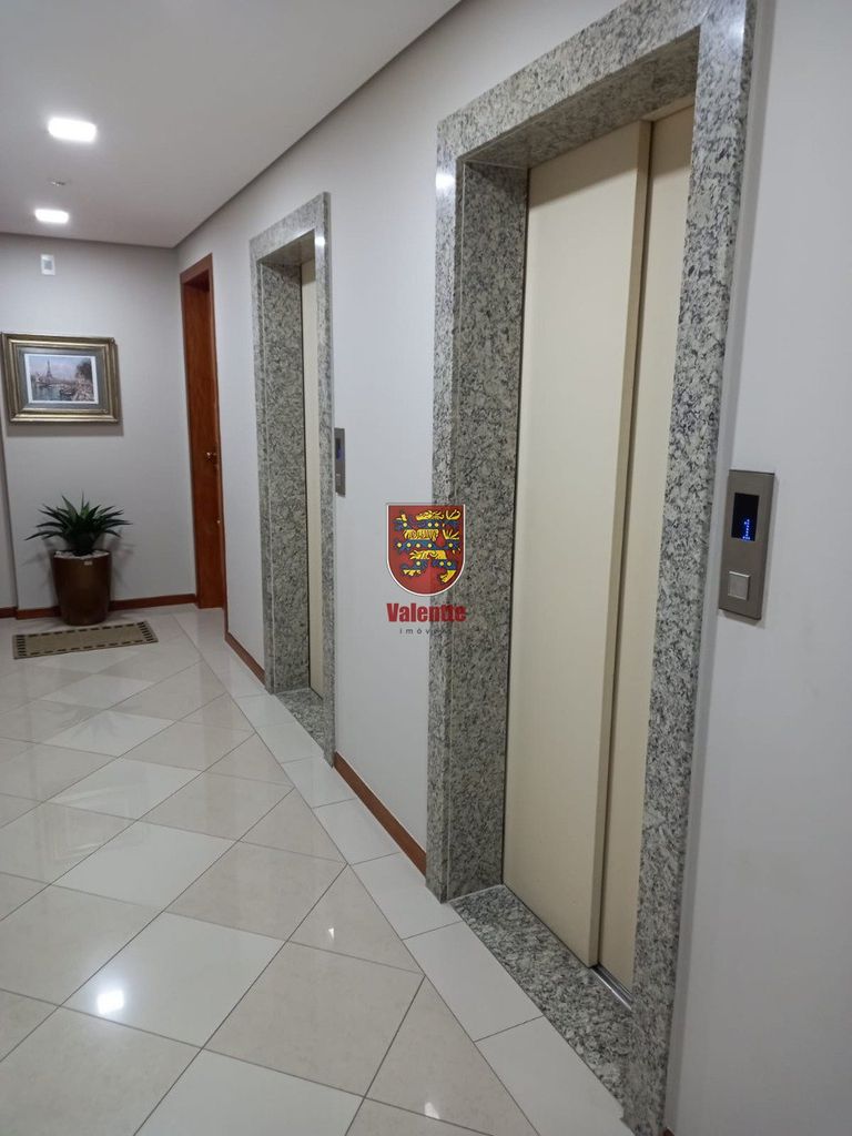 Apartamento à venda com 3 quartos, 136m² - Foto 6