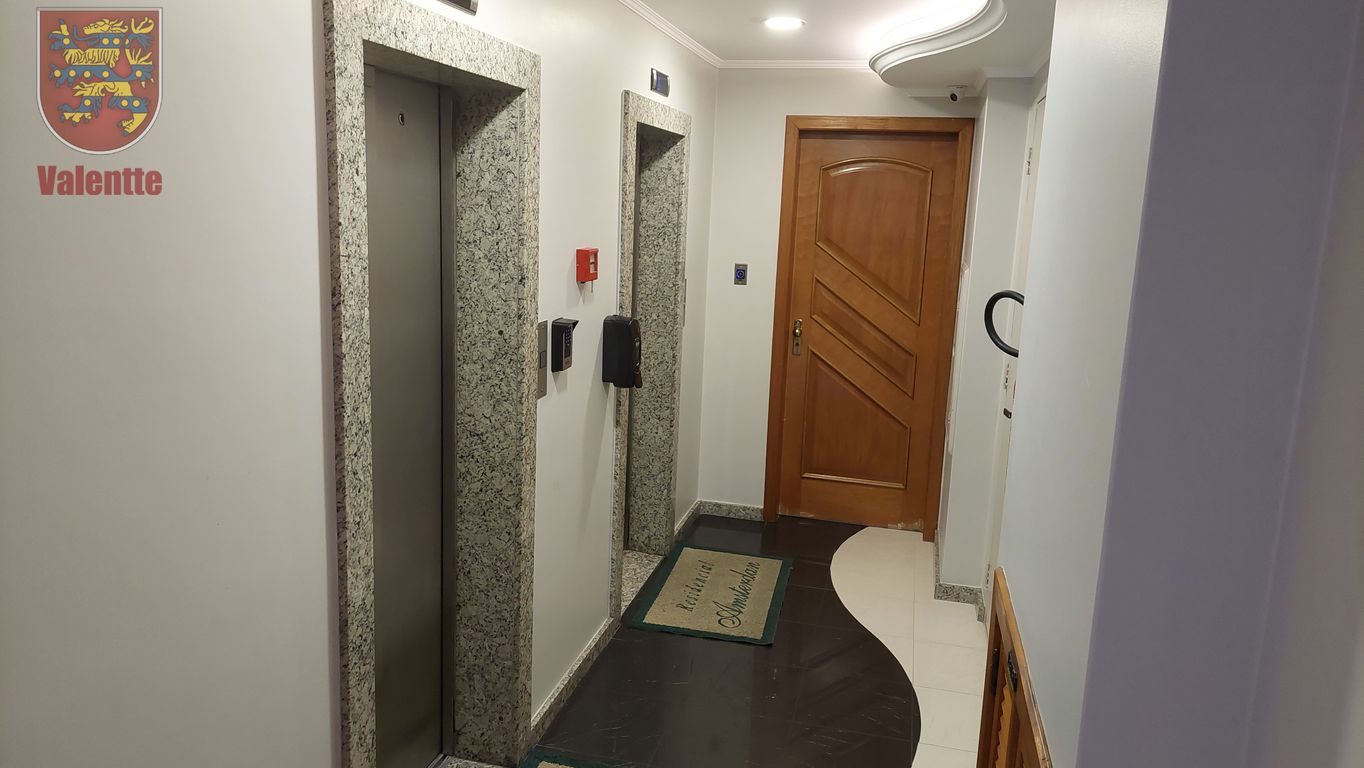 Apartamento à venda com 3 quartos, 136m² - Foto 29