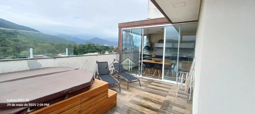 Cobertura, 3 quartos, 135 m² - Foto 4