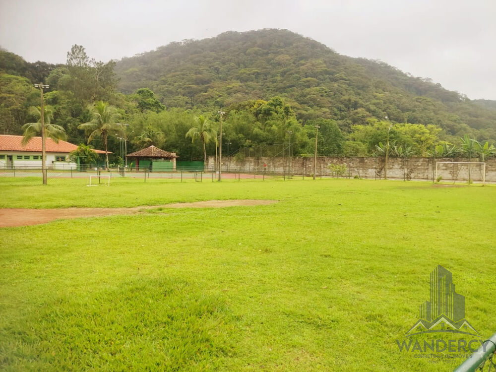 Casa à venda com 4 quartos, 400m² - Foto 4