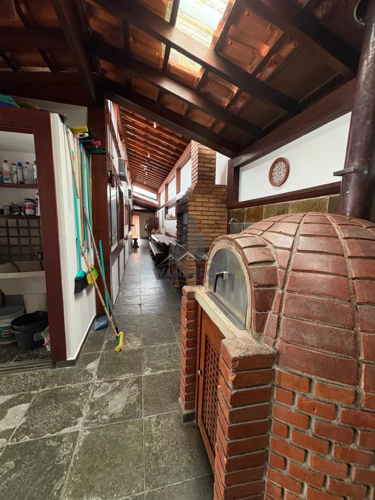 Casa, 5 quartos, 260 m² - Foto 2