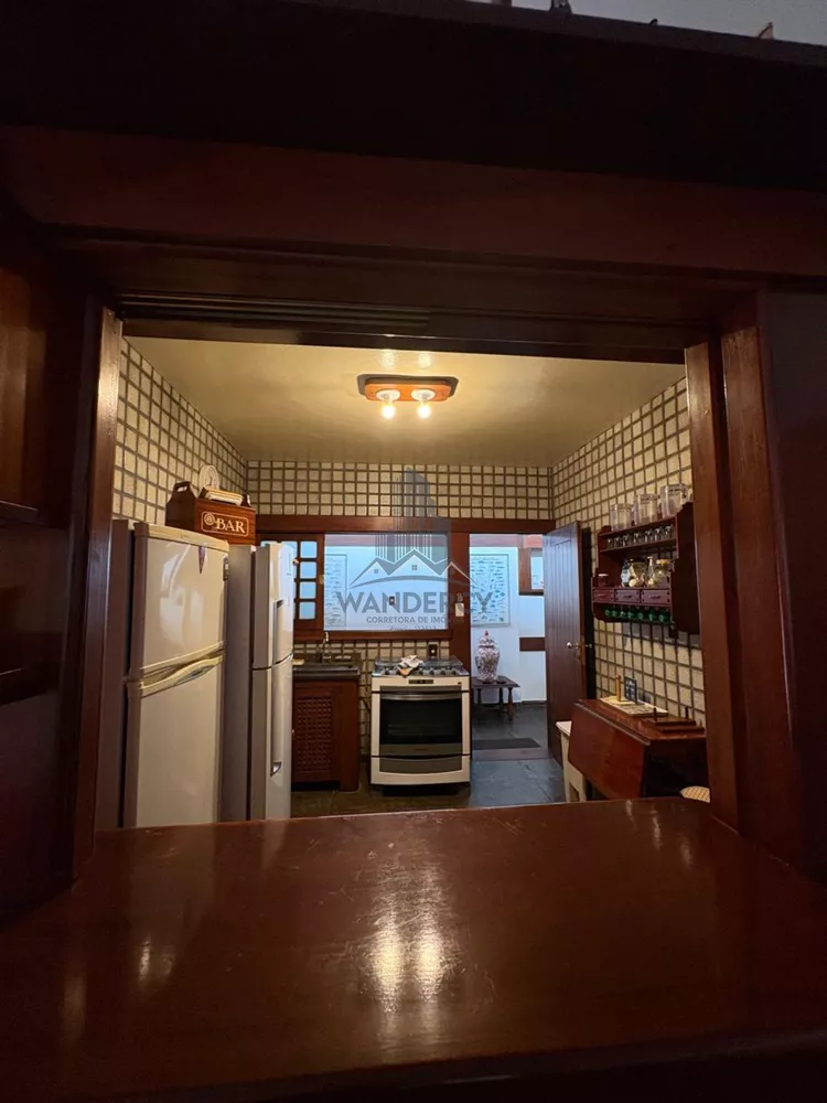 Casa, 5 quartos, 260 m² - Foto 4