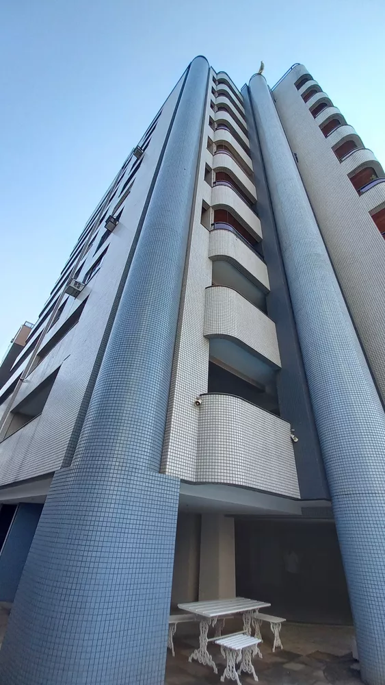 Apartamento, 4 quartos, 251 m² - Foto 2