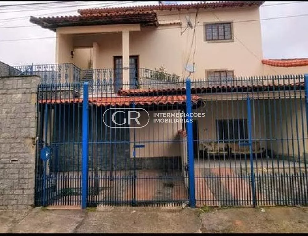 Casa, 3 quartos, 312 m² - Foto 1