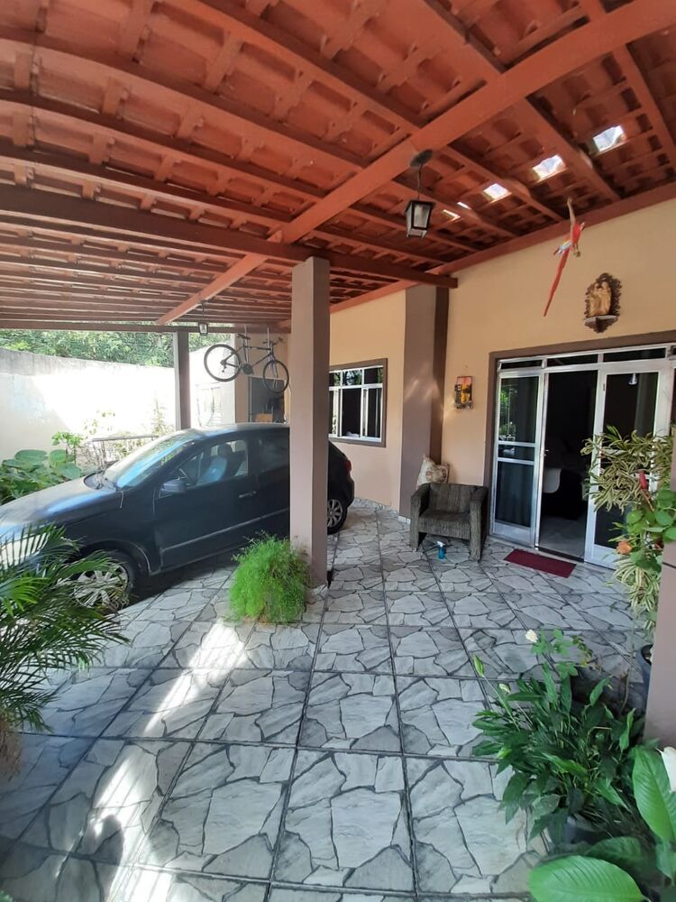 Casa à venda com 3 quartos - Foto 1