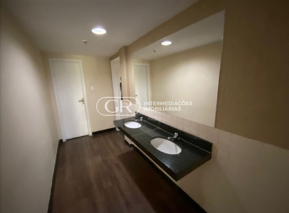 Apartamento à venda com 2 quartos, 69m² - Foto 4