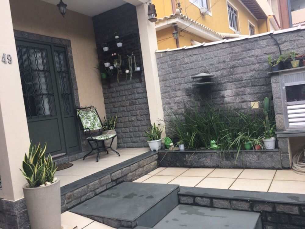 Casa à venda com 3 quartos - Foto 1