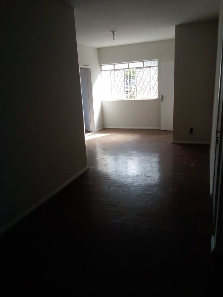 Apartamento à venda com 2 quartos, 79m² - Foto 3