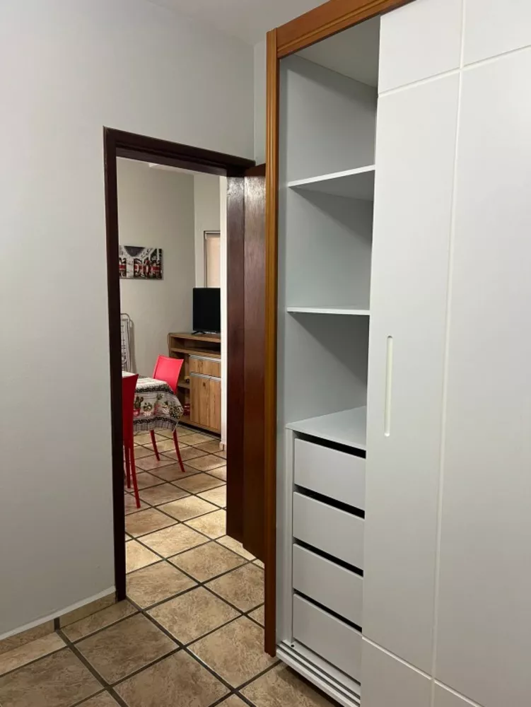 Apartamento à venda e temporada com 2 quartos, 65m² - Foto 11