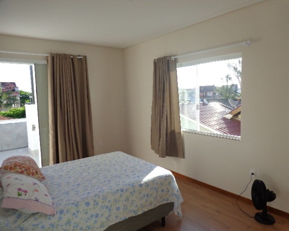 Casa à venda com 2 quartos, 300m² - Foto 17