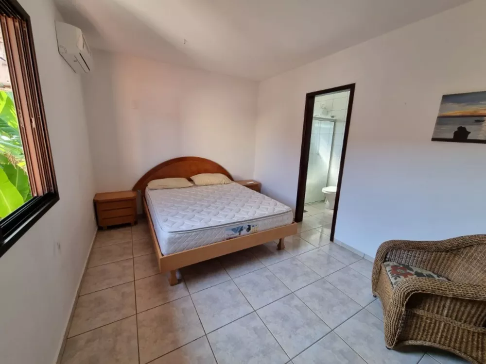 Casa, 4 quartos, 227 m² - Foto 1