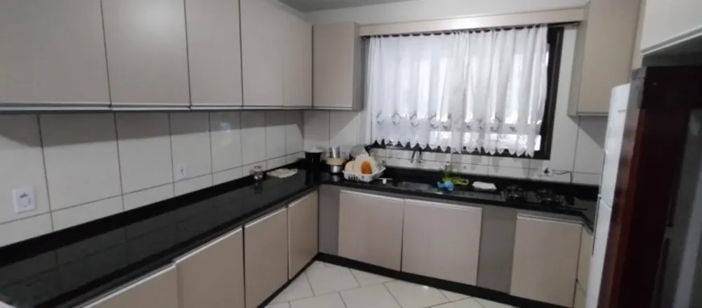 Casa, 4 quartos, 220 m² - Foto 18