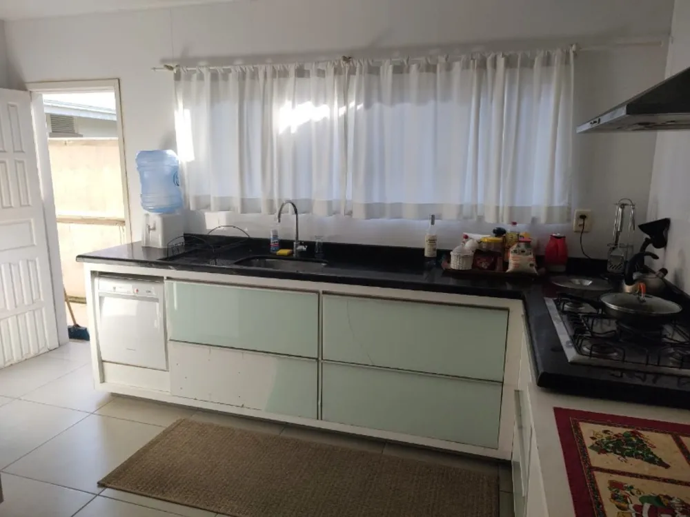 Casa, 4 quartos, 218 m² - Foto 9