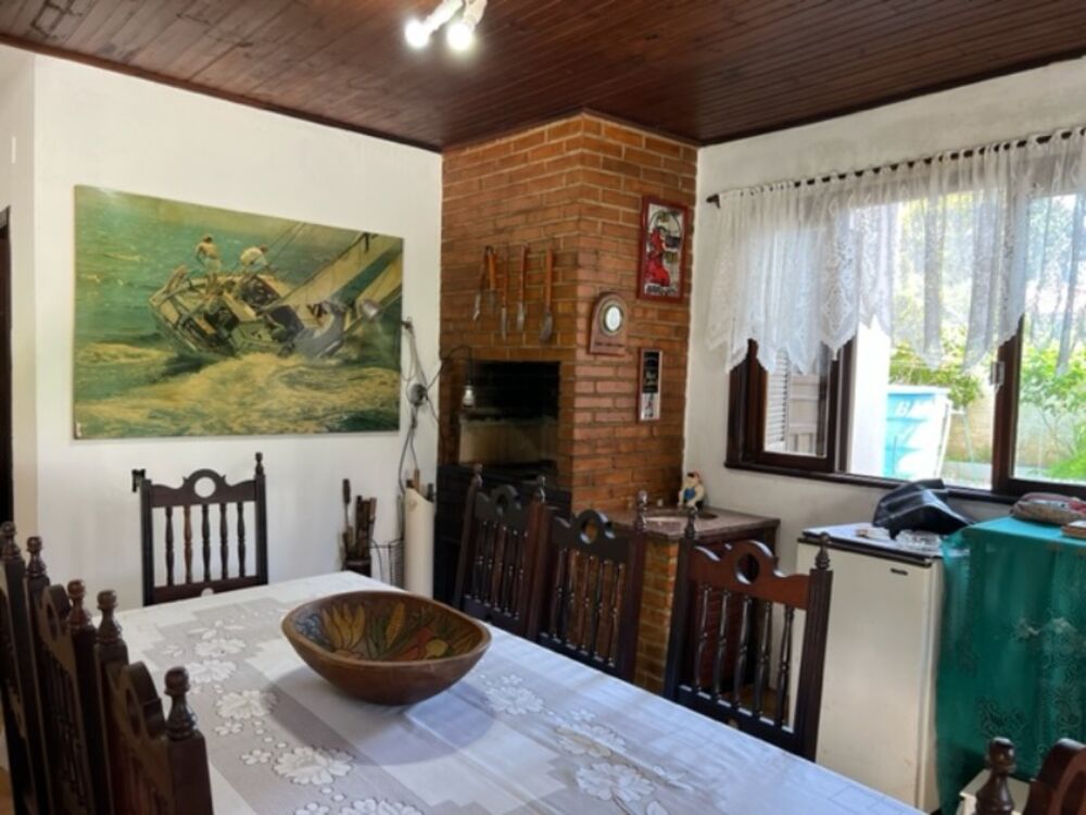 Casa à venda com 4 quartos, 150m² - Foto 12