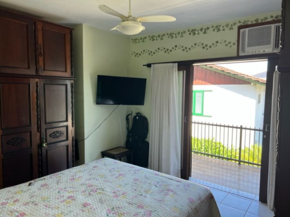 Casa à venda com 4 quartos, 150m² - Foto 4