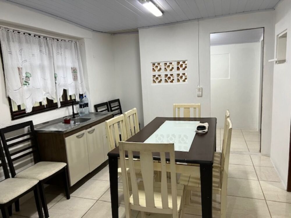 Casa à venda e aluguel com 7 quartos, 200m² - Foto 8