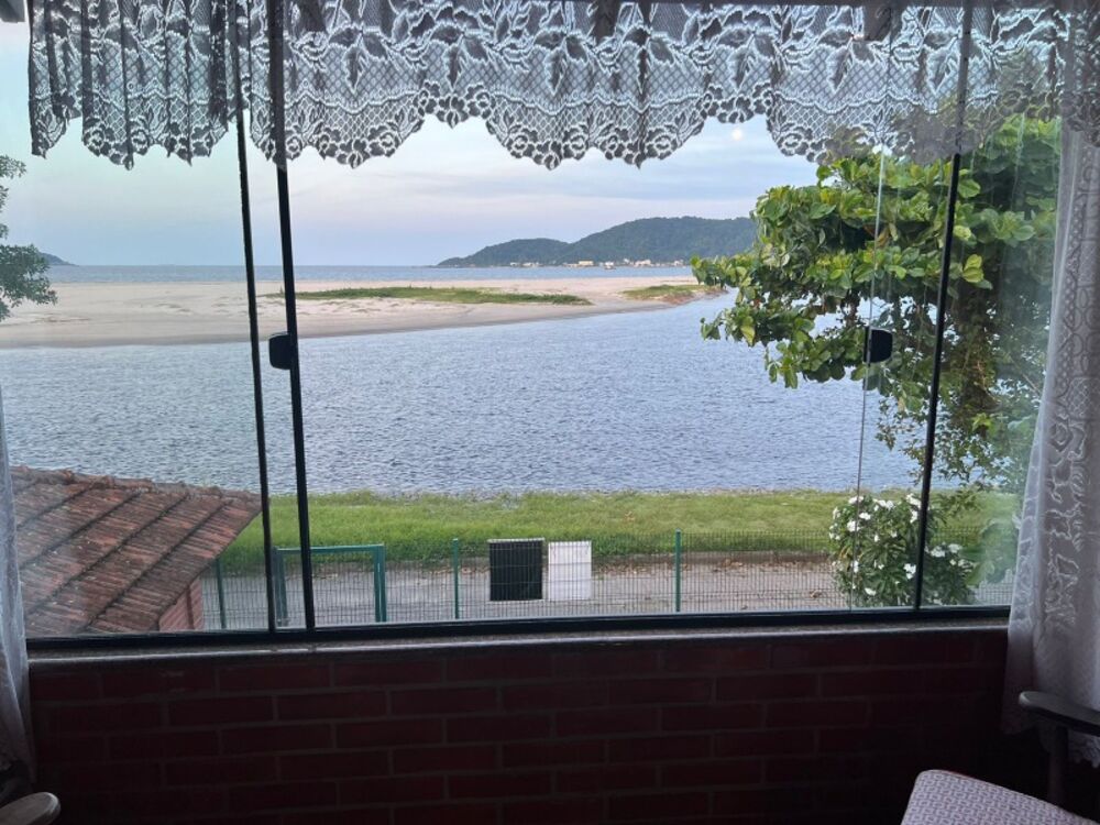 Casa à venda com 5 quartos, 125m² - Foto 7