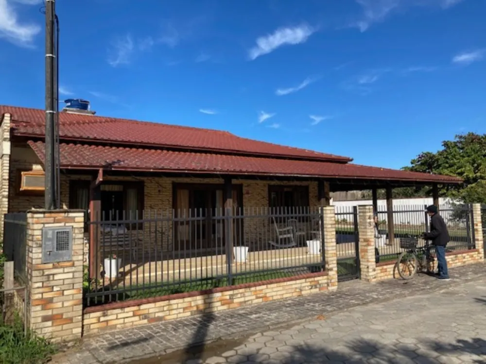Casa, 5 quartos, 250 m² - Foto 1