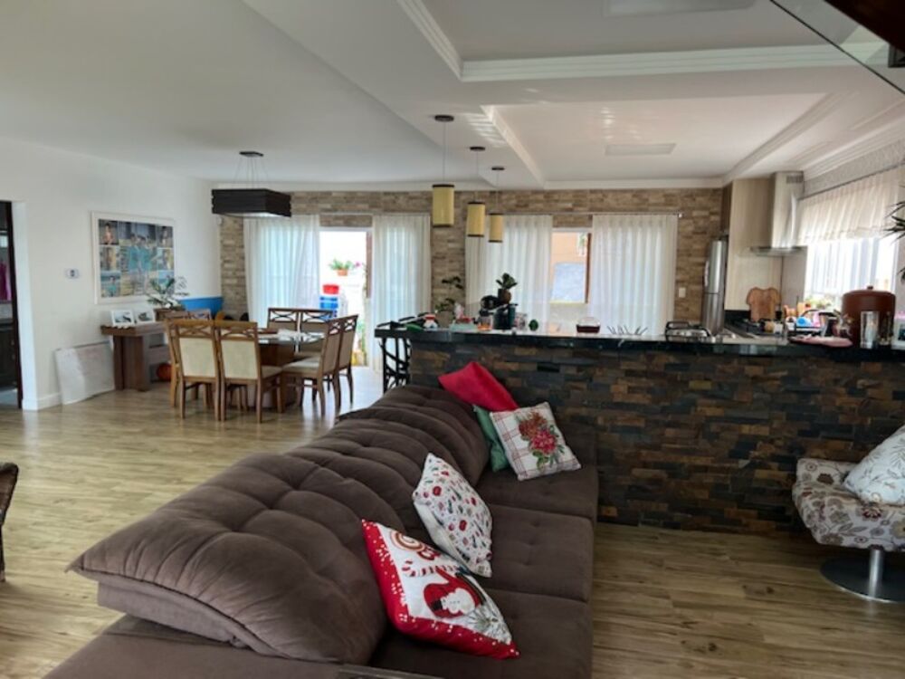 Casa, 5 quartos, 250 m² - Foto 2