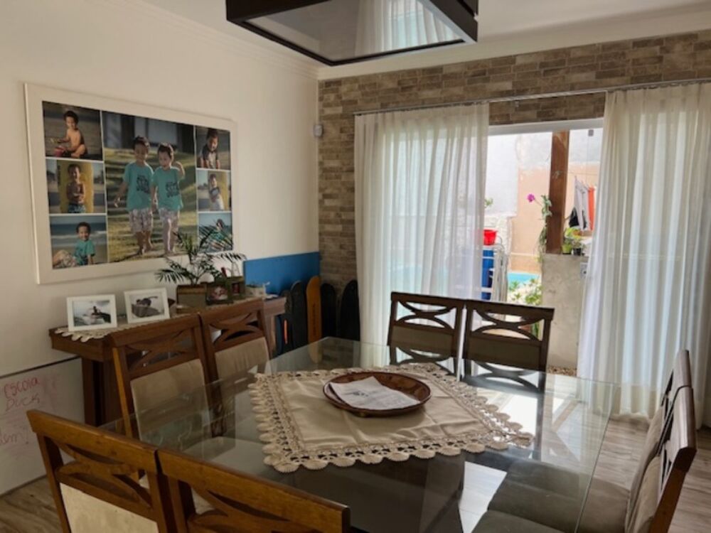Casa, 5 quartos, 250 m² - Foto 1