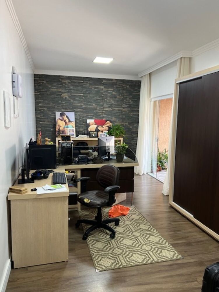 Casa, 5 quartos, 250 m² - Foto 3