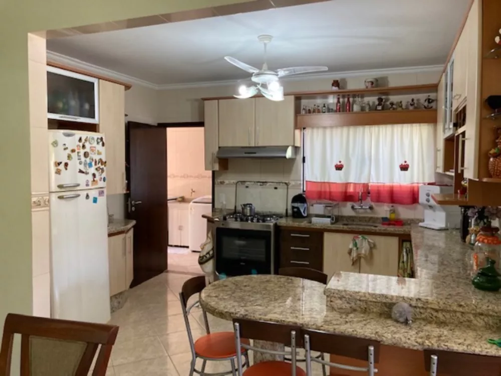 Casa, 3 quartos, 200 m² - Foto 6
