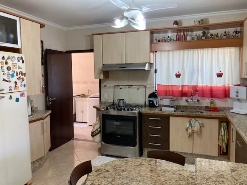Casa, 3 quartos, 200 m² - Foto 7