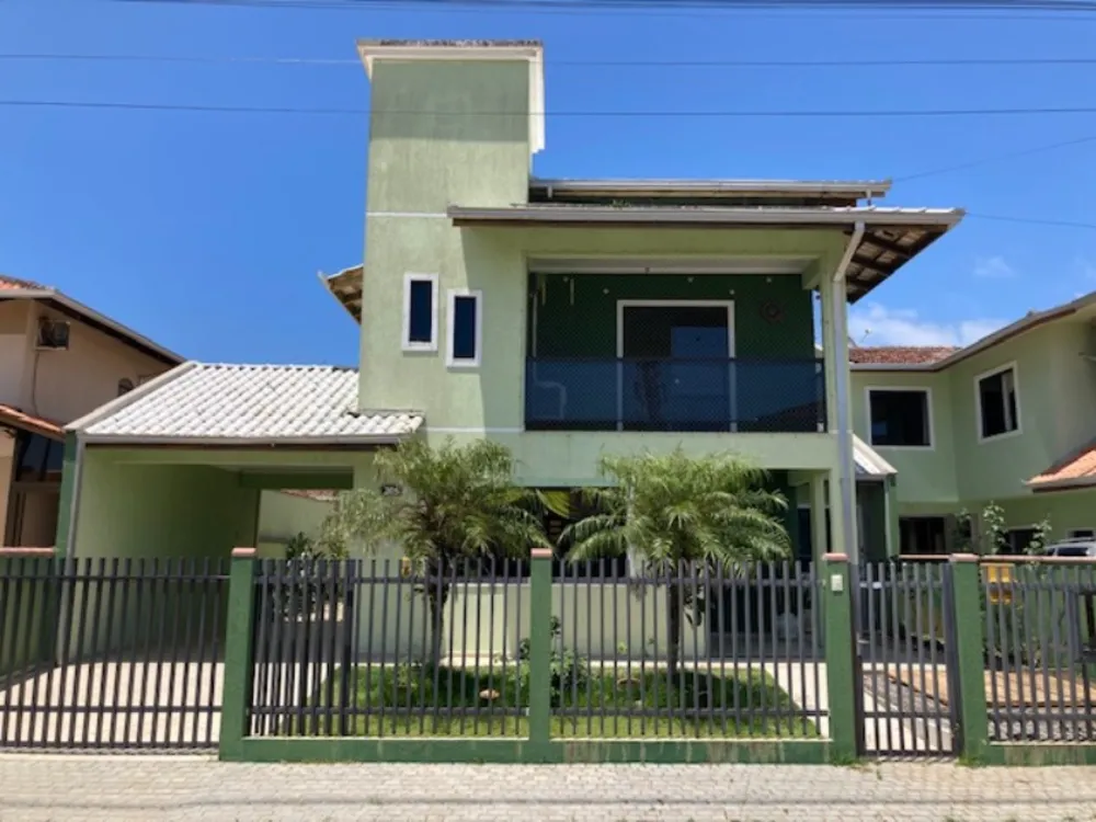 Casa, 3 quartos, 200 m² - Foto 1