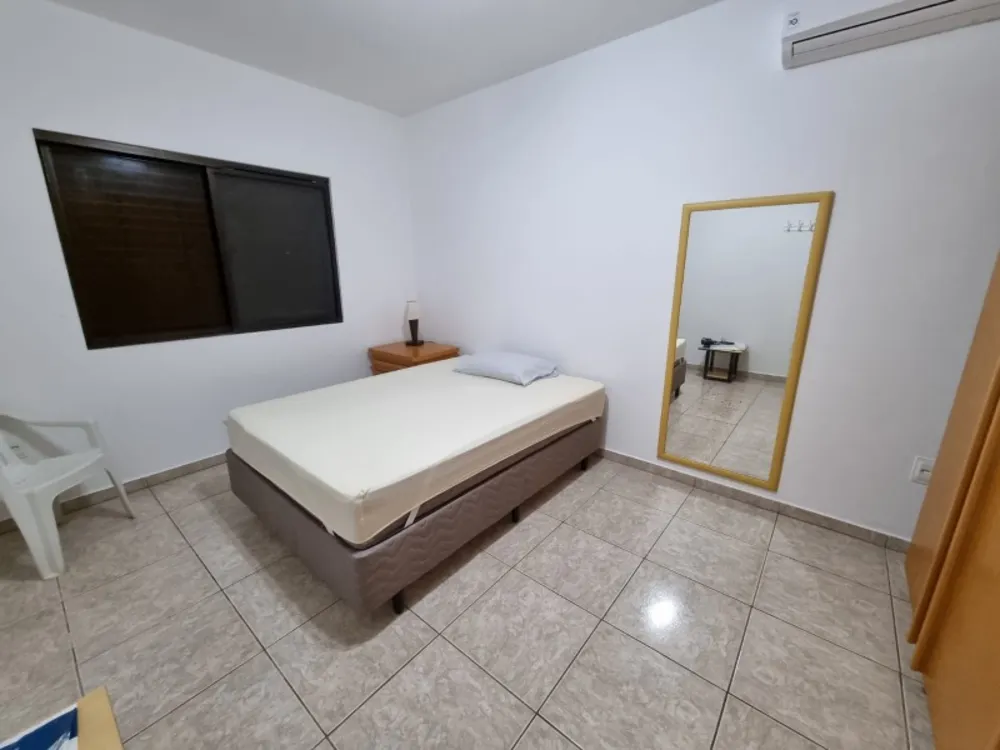 Casa, 4 quartos, 240 m² - Foto 11
