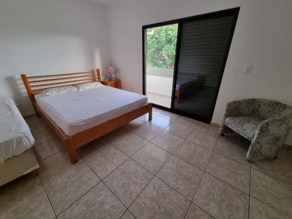 Casa, 4 quartos, 240 m² - Foto 12