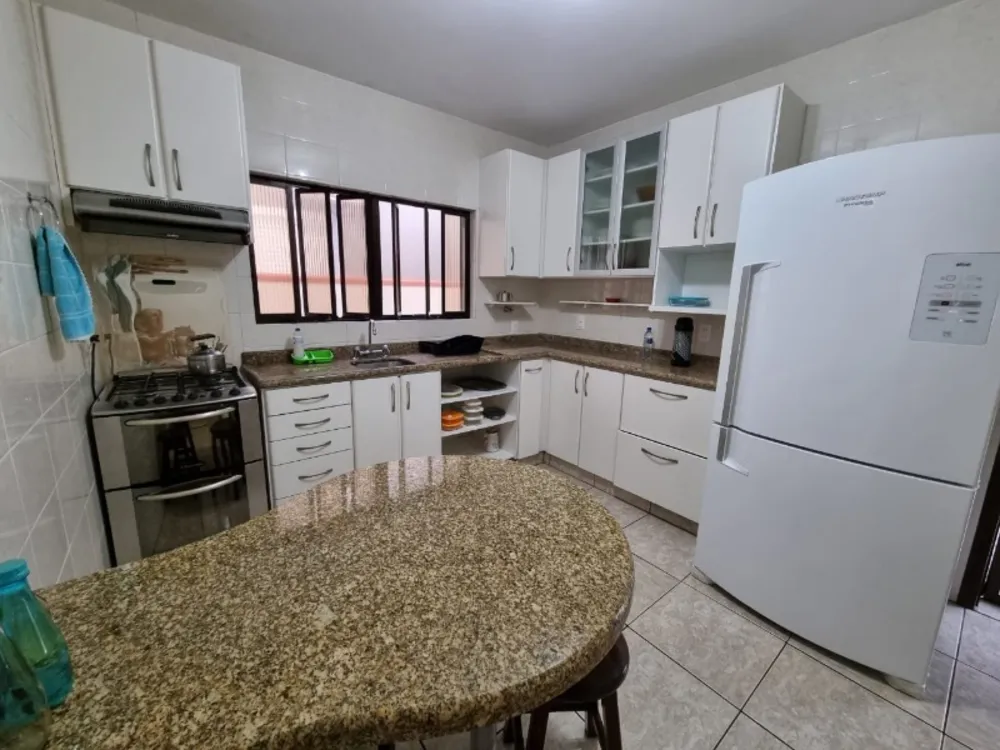 Casa, 4 quartos, 240 m² - Foto 7